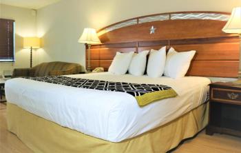 Monte Carlo Inn- Near Disney